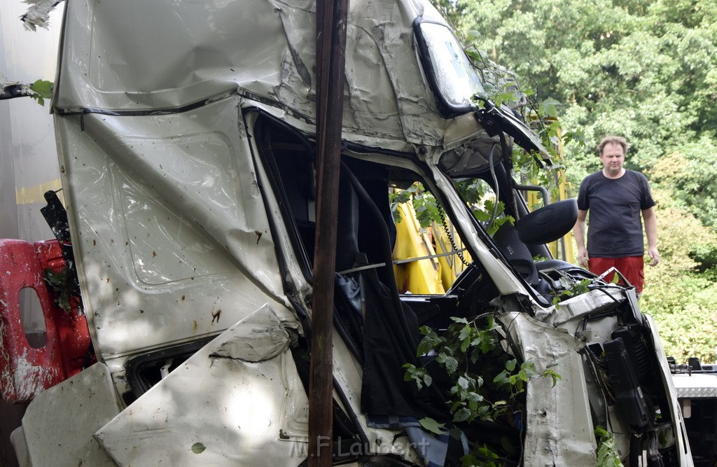 Schwerer VU A 3 Rich Oberhausen Hoehe AK Leverkusen P583.JPG - Miklos Laubert